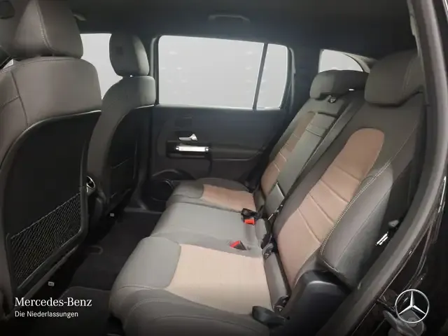 Mercedes-Benz EQB 300