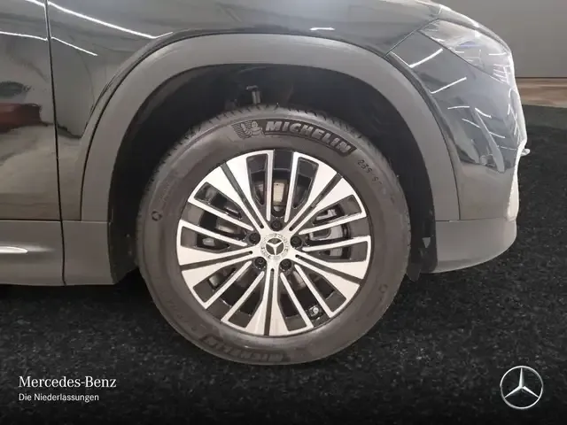 Mercedes-Benz EQB 300