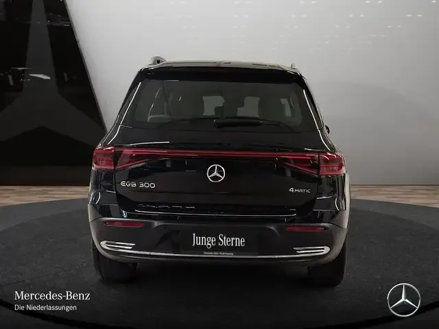 Mercedes-Benz EQB 300