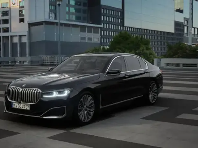 BMW 740