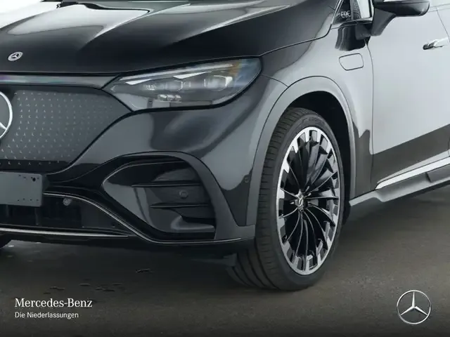 Mercedes-Benz EQE SUV