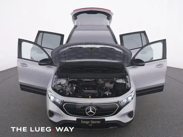 Mercedes-Benz EQB 300