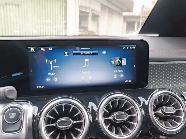 Mercedes-Benz EQB 250