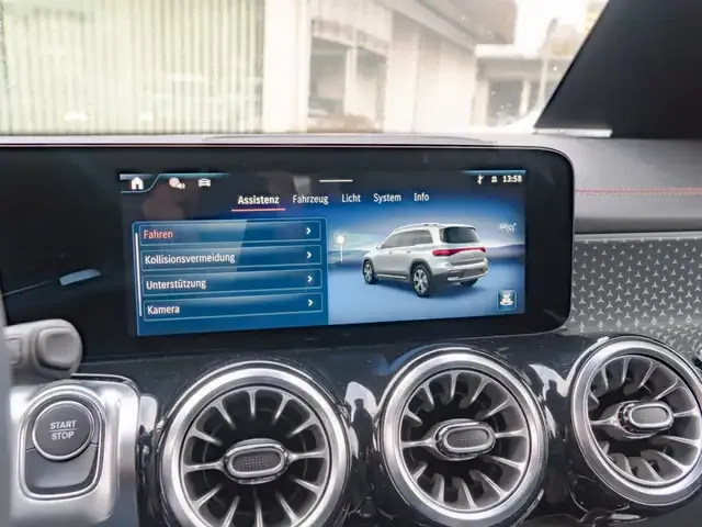 Mercedes-Benz EQB 250