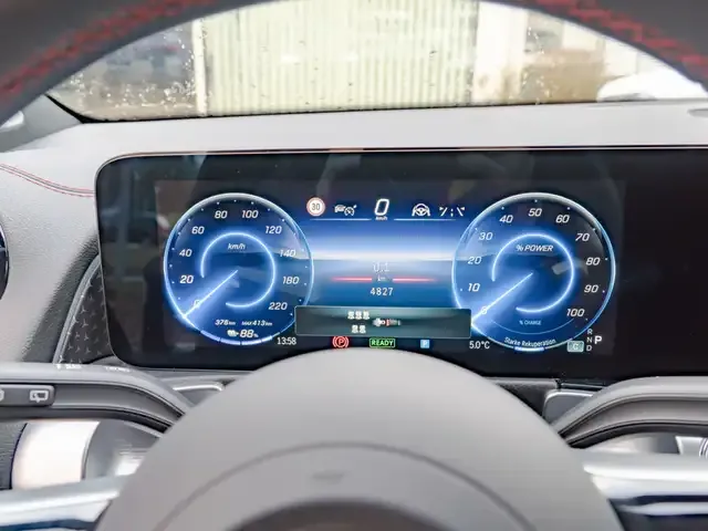 Mercedes-Benz EQB 250