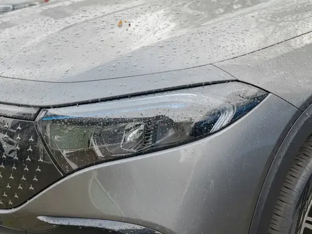 Mercedes-Benz EQB 250