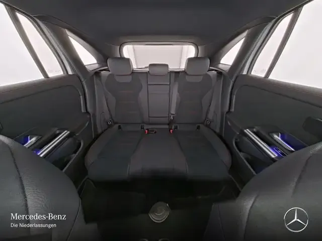 Mercedes-Benz EQA 300