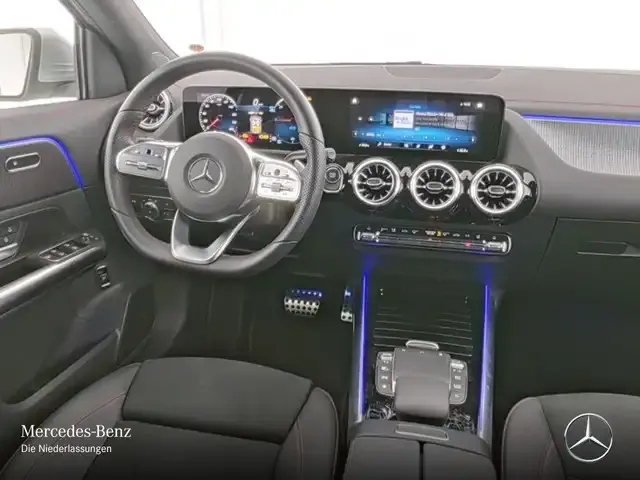 Mercedes-Benz EQA 300