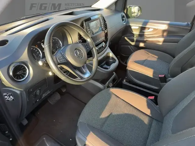 Mercedes-Benz Marco Polo