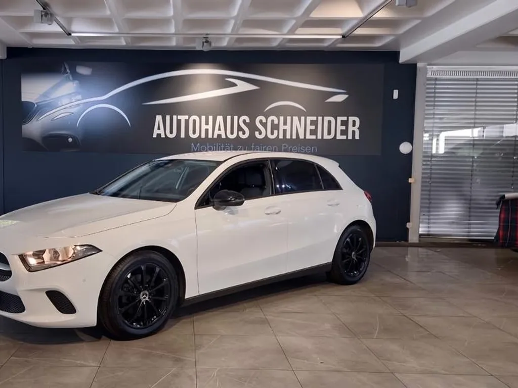 Mercedes-Benz A 200