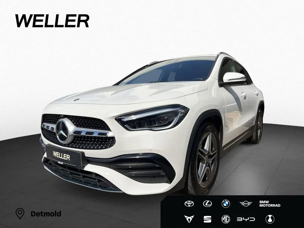Mercedes-Benz GLA 200