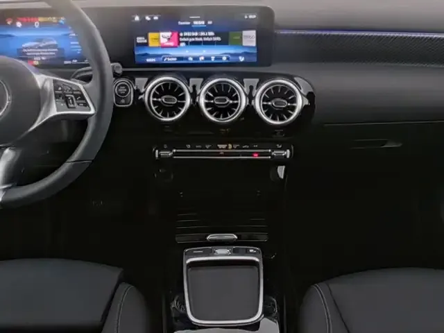 Mercedes-Benz A 220