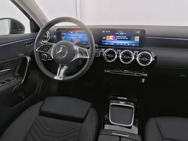Mercedes-Benz A 220