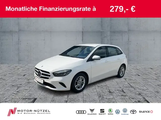 Mercedes-Benz B 180