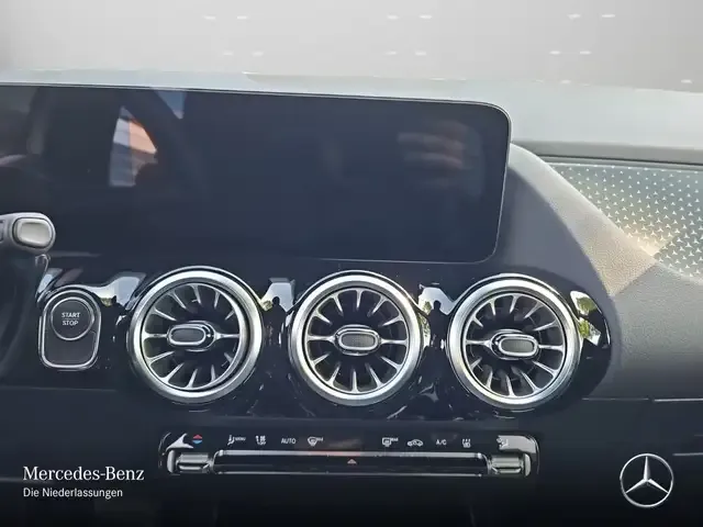 Mercedes-Benz EQA 300