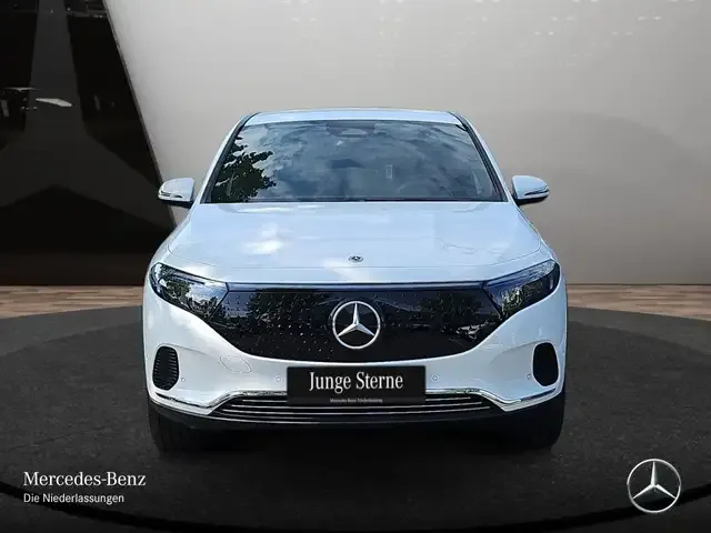 Mercedes-Benz EQA 300