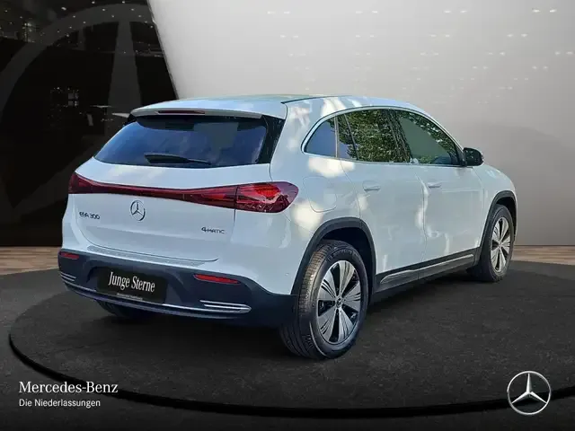 Mercedes-Benz EQA 300