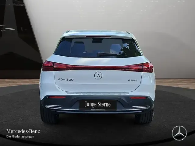 Mercedes-Benz EQA 300