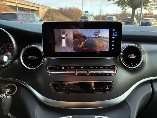 Mercedes-Benz EQV 300