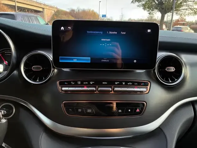 Mercedes-Benz EQV 300