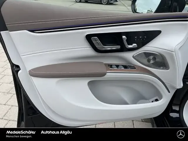 Mercedes-Benz EQS SUV