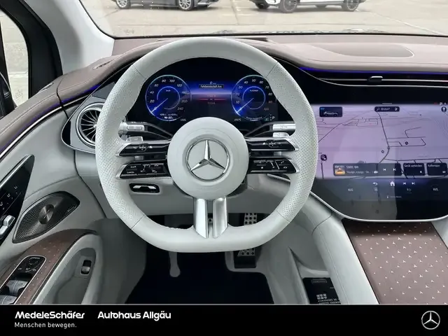 Mercedes-Benz EQS SUV