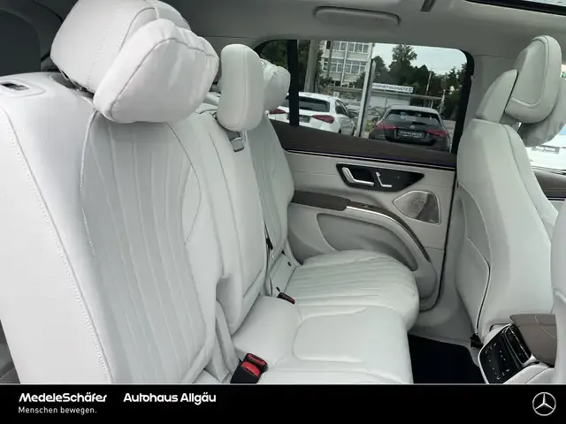 Mercedes-Benz EQS SUV