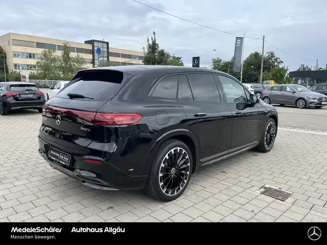Mercedes-Benz EQS SUV