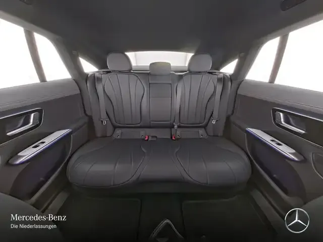 Mercedes-Benz EQE 300
