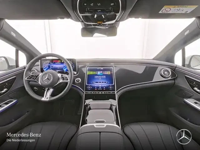 Mercedes-Benz EQE 300