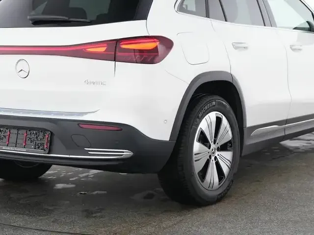 Mercedes-Benz EQA 300