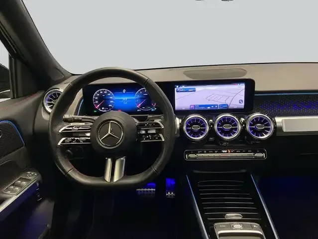 Mercedes-Benz GLB 200