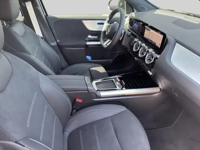 Mercedes-Benz GLA 180