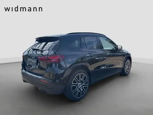 Mercedes-Benz GLA 180