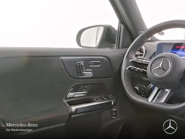 Mercedes-Benz EQB 250