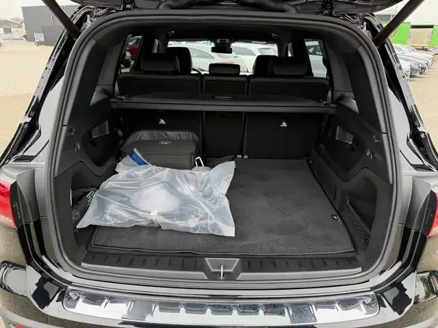 Mercedes-Benz EQB 300