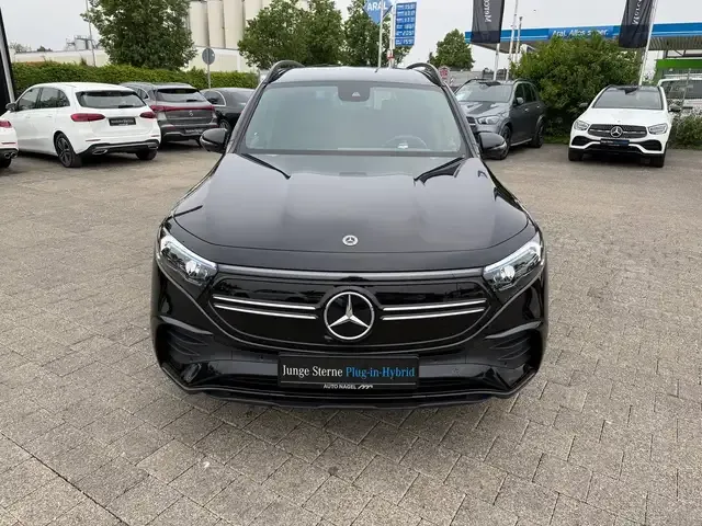 Mercedes-Benz EQB 300