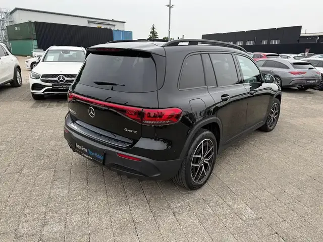 Mercedes-Benz EQB 300
