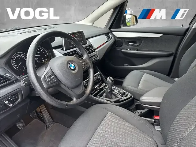 BMW 216
