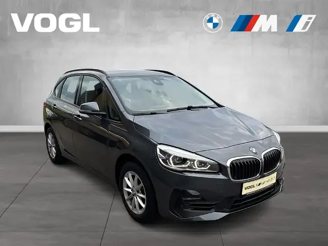BMW 216