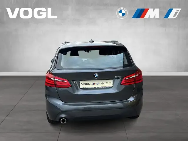 BMW 216
