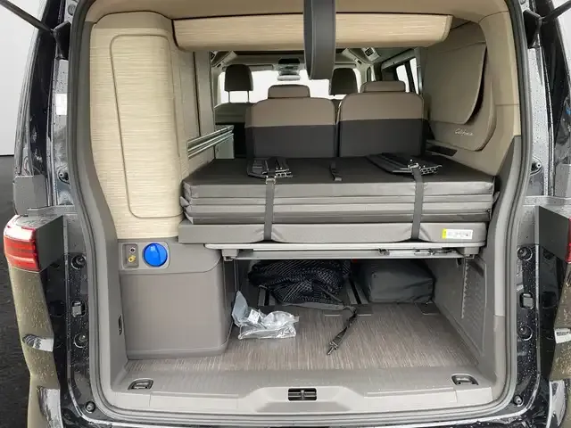 Volkswagen T7 California