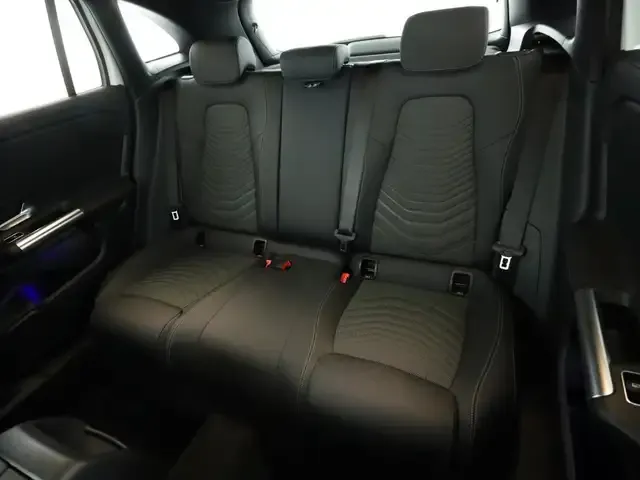 Mercedes-Benz GLA 220