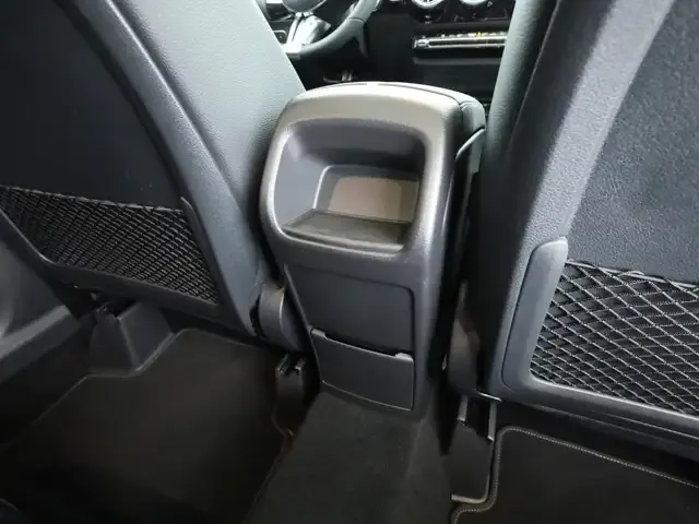 Mercedes-Benz GLA 220