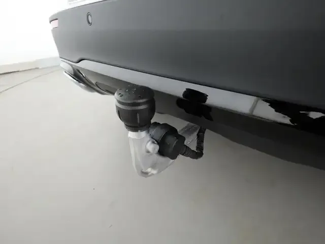 Mercedes-Benz GLA 220