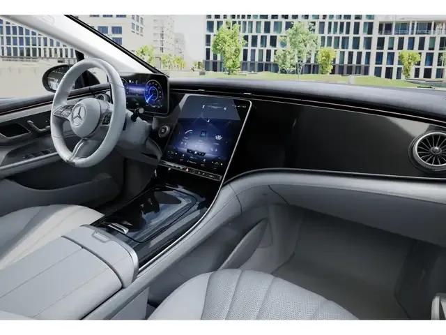 Mercedes-Benz EQE 300