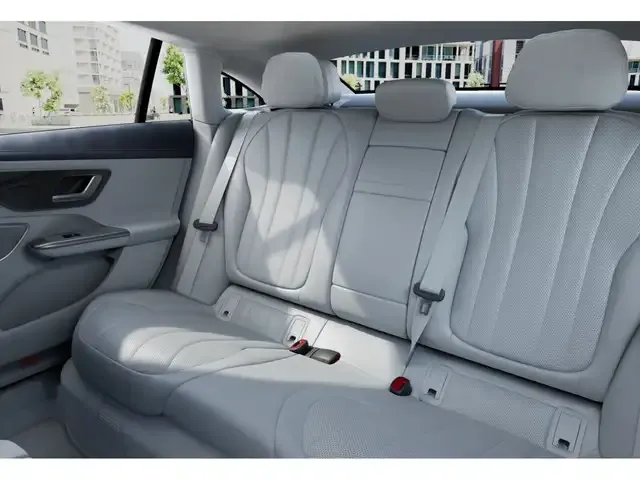 Mercedes-Benz EQE 300