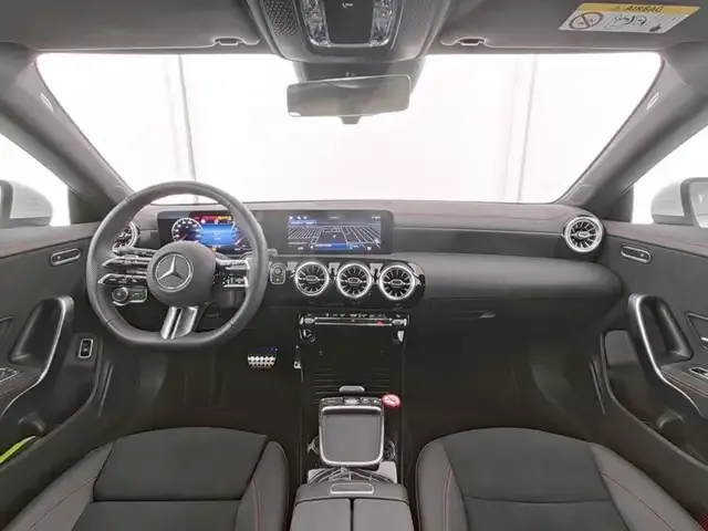 Mercedes-Benz CLA 180