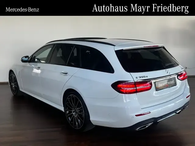 Mercedes-Benz E 300