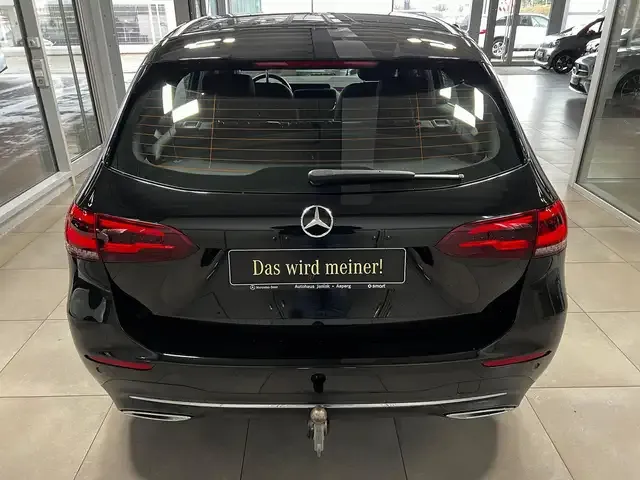 Mercedes-Benz B 200